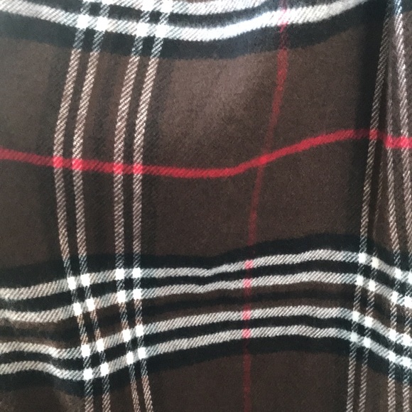 Cashmere Plaid Scarf - Picture 6 of 8